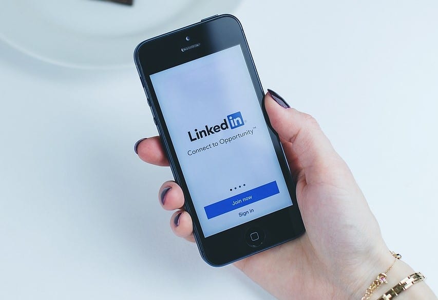 Melhore-seu-perfil-no-LinkedIn-a-rede-social-profissional